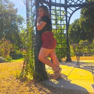 Meet your Posher, Tania